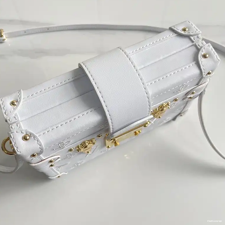 Fashionrepsfam ru Bag LV 2304DJ0060 0810